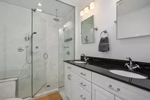 1013 W Webster Ave, Chicago, IL 60614 - Photo 23