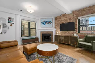 1013 W Webster Ave, Chicago, IL 60614 - Photo 3