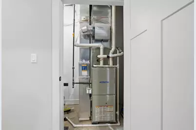 2045 N La Crosse Avenue, Chicago, IL 60639 - Photo 37