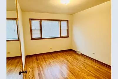 7724 W Birchwood Avenue, Chicago, IL 60631 - Photo 5