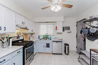 5151 N East River Road #125A, Chicago, IL 60656 - Photo 11