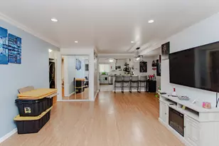 5151 N East River Rd, Chicago, IL 60656 - Photo 7