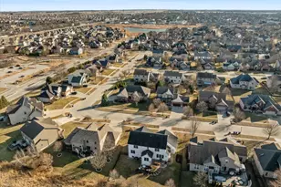 2812 Vrooman Ct, Bloomington, IL 61704 - Photo 51