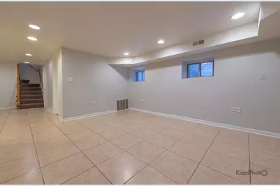 2041 W Jarvis Avenue #1W, Chicago, IL 60645 - Photo 23