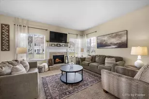1260 W Lake Dr, Cary, IL 60013 - Photo 11