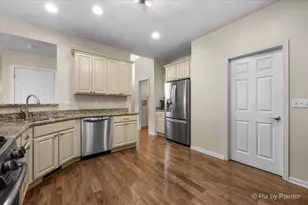 1260 W Lake Dr, Cary, IL 60013 - Photo 9