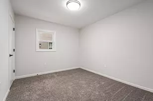 122 Long Beach Road, Montgomery, IL 60538 - Photo 9