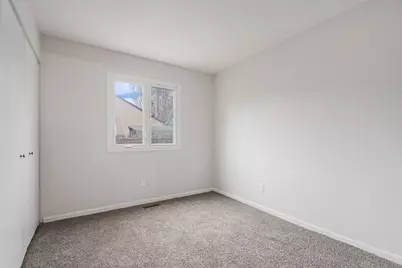 122 Longbeach Road, Montgomery, IL 60538 - Photo 11