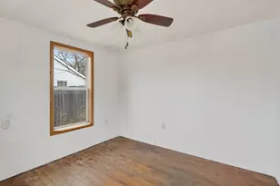 3136 Sewell St, Rockford, IL 61109 - Photo 9