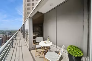 950 N Michigan Ave, Chicago, IL 60611 - Photo 9