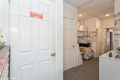 3901 Oakton Street, Skokie, IL 60076 - Photo 19