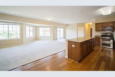 2220 Founders Drive #316, Northbrook, IL 60062 - Photo 5