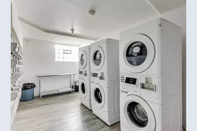 7250 N Western Avenue #202, Chicago, IL 60645 - Photo 5