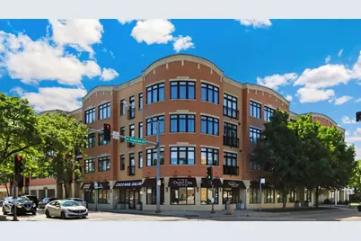 106 S Ridgeland Avenue #412, Oak Park, IL 60302 - Photo 1