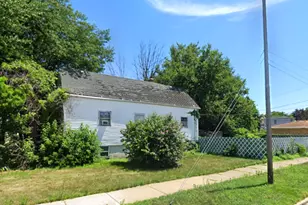 445 155th Pl, Calumet City, IL 60409 - Photo 3