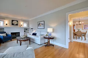 225 S Fairview Ave, Elmhurst, IL 60126 - Photo 9