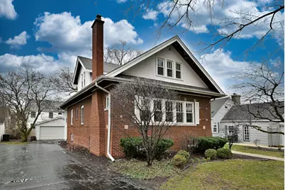 225 S Fairview Avenue, Elmhurst, IL 60126 - Photo 3