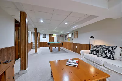 225 S Fairview Avenue, Elmhurst, IL 60126 - Photo 41