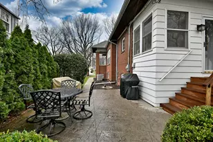 225 S Fairview Ave, Elmhurst, IL 60126 - Photo 55