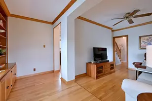 225 S Fairview Ave, Elmhurst, IL 60126 - Photo 17