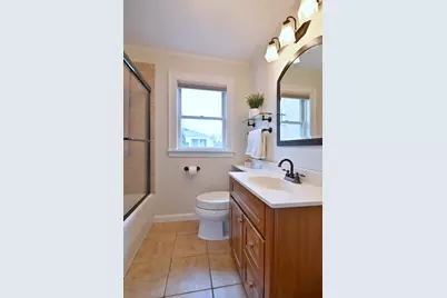 225 S Fairview Avenue, Elmhurst, IL 60126 - Photo 27