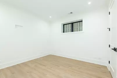 1410 W Laverne Avenue, Park Ridge, IL 60068 - Photo 41