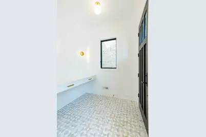 1410 W Laverne Avenue, Park Ridge, IL 60068 - Photo 9