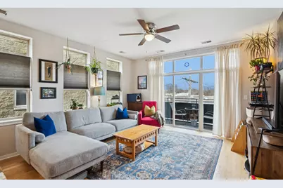 2923 N Clybourn Avenue #403, Chicago, IL 60618 - Photo 3