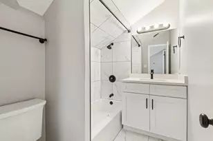 21688 W Ravine Dr, Lake Zurich, IL 60047 - Photo 11