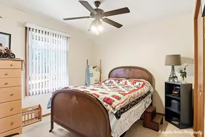 136 Edgewater Drive, Crystal Lake, IL 60014 - Photo 19