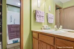 136 Edgewater Dr, Crystal Lake, IL 60014 - Photo 27