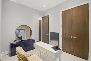 1076 N Marshfield Ave, Chicago, IL 60622 - Photo 19