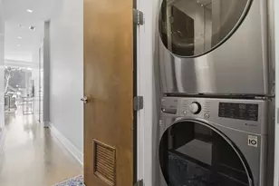 1076 N Marshfield Ave, Chicago, IL 60622 - Photo 21