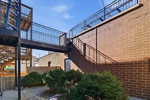 1076 N Marshfield Ave, Chicago, IL 60622 - Photo 23