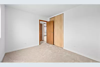 1 Scarlet Hawthorne Court, Woodridge, IL 60517 - Photo 17