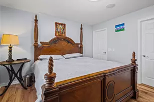 822 Hanson Ave, McHenry, IL 60050 - Photo 5