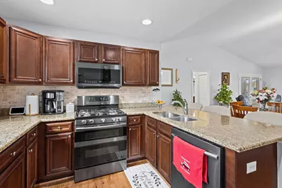 822 Hanson Avenue, McHenry, IL 60050 - Photo 13