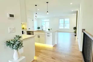 1002 Joshua Ln, Genoa, IL 60135 - Photo 3