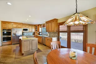 21 N Highview Cir, Hawthorn Woods, IL 60047 - Photo 11