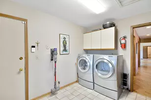 21 N Highview Cir, Hawthorn Woods, IL 60047 - Photo 17