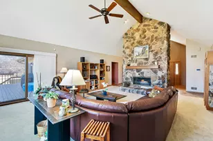 21 N Highview Cir, Hawthorn Woods, IL 60047 - Photo 7