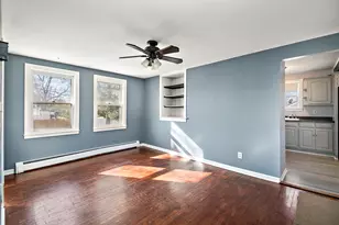 332 W North St, Peotone, IL 60468 - Photo 9