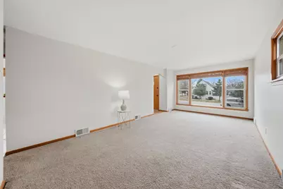 3734 W 117th Street, Alsip, IL 60803 - Photo 3