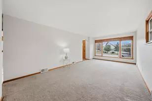 3734 W 117th St, Alsip, IL 60803 - Photo 3