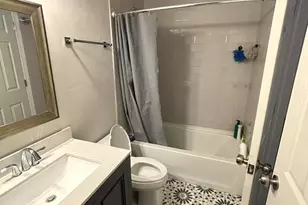 6763 Roanoake Ct, Gurnee, IL 60031 - Photo 7