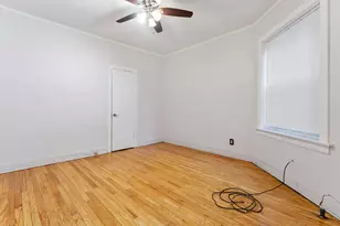 7819 S Cornell Ave, Chicago, IL 60649 - Photo 21