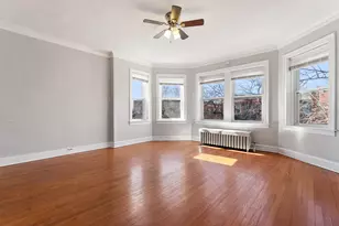 7819 S Cornell Ave, Chicago, IL 60649 - Photo 3