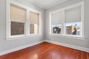 7819 S Cornell Ave, Chicago, IL 60649 - Photo 17