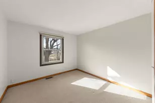 127 Monticello Cir, Bolingbrook, IL 60440 - Photo 17