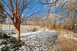 3518 S Manor Dr, Lansing, IL 60438 - Photo 25